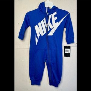 Nike all Day Play Coverall Boys Infants (size 18m)
